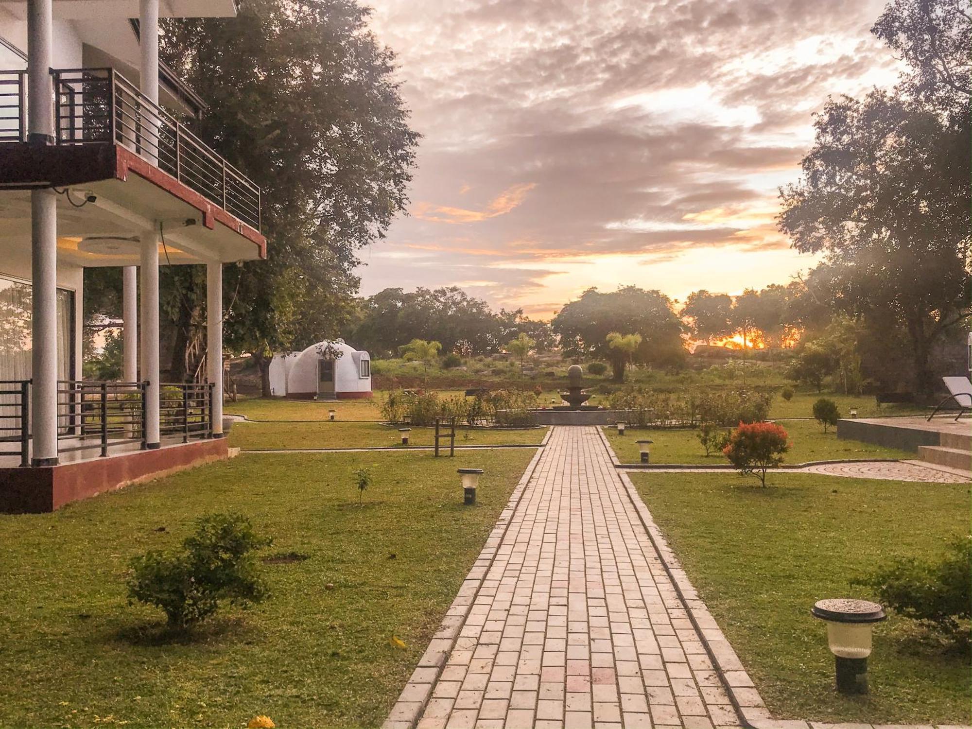 The Lion Kingdom Sigiriya Hotel Bagian luar foto